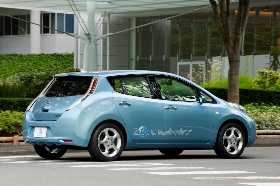  Nissan Leaf 2010 года  (фото 34 из 77)